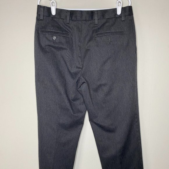 Dockers D2 Khaki Pants Men 34 x 30 Straight Fit Gray Flat Front Office Business - Picture 3 of 16